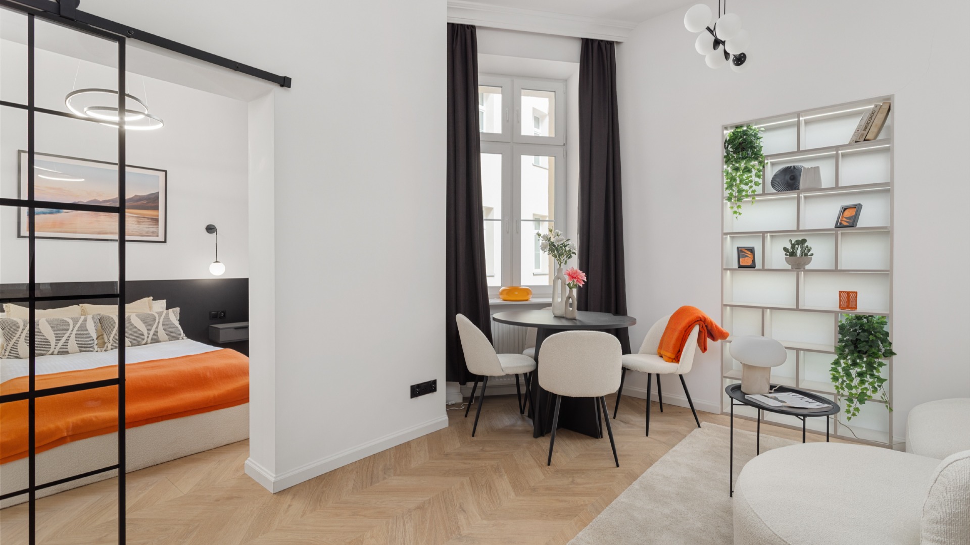 Nowoczesne 2 pokoje w Centrum – reprezentacyjna kamienica